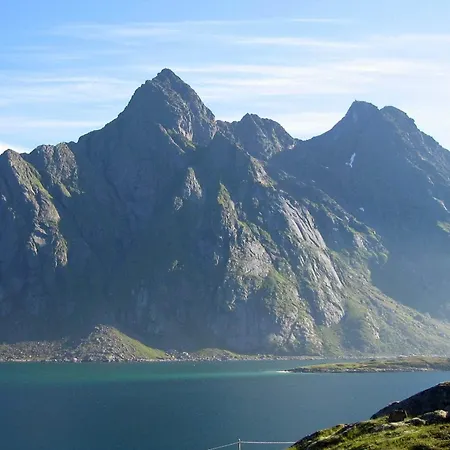 4 Star In Bostad Tangstad